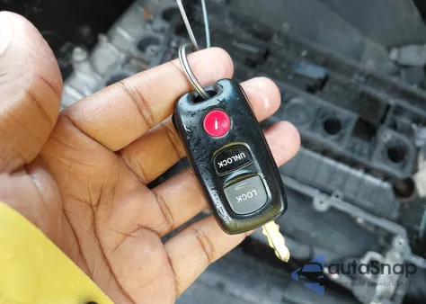 2008 Mazda Mazda3 I z USA, uszkodzony, nr VIN JM1BK32F681800040